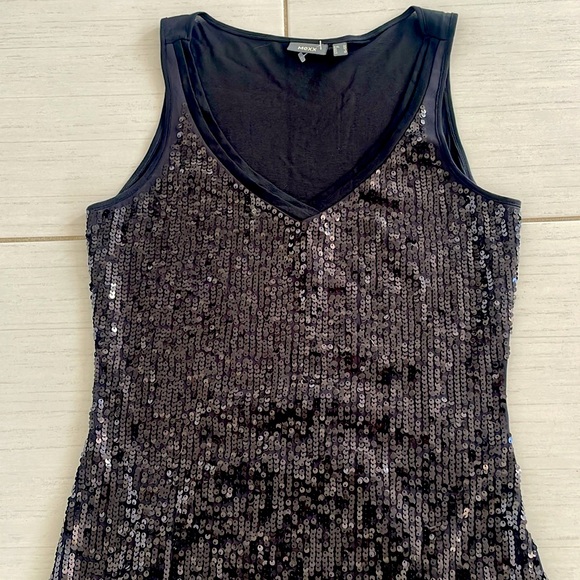 Black Sequins Tank Top • Sleeveless Top • Size Medium - Picture 2 of 14